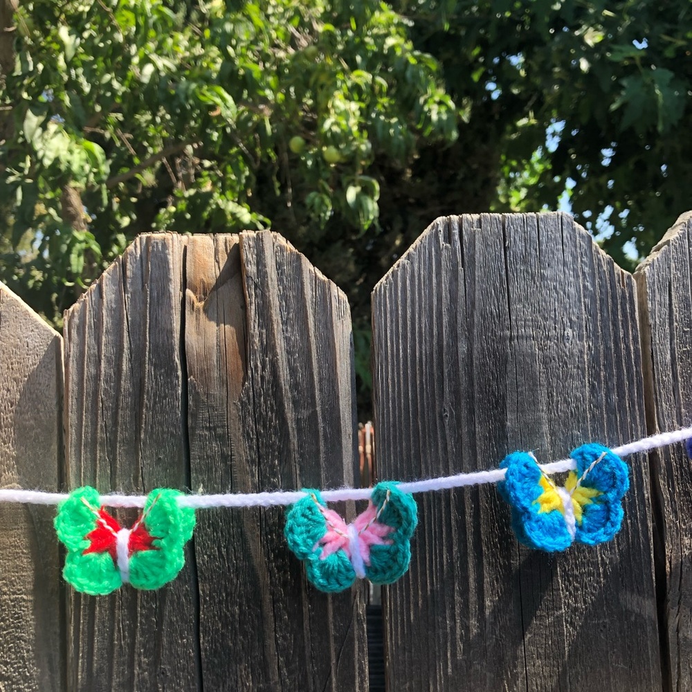 🎉HP🎉🌈Handmade Crochet Rainbow Butterfly Garland🌈 - Picture 3 of 10
